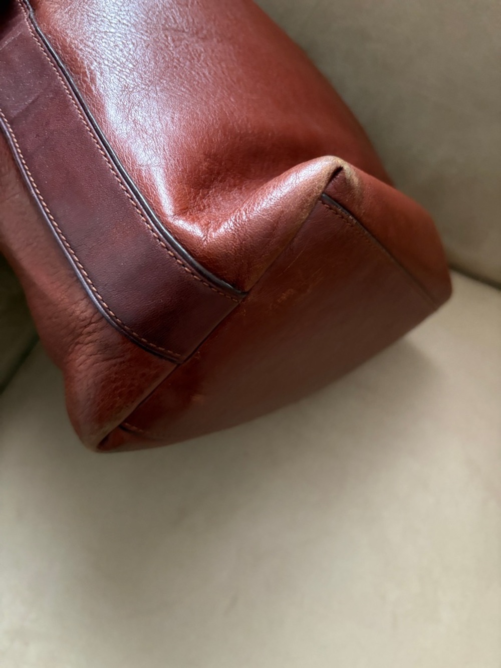 COACH 19889 Archive Collection Hobo bag.
Classic Leather in Cognac Brown - Picture 8 of 14
